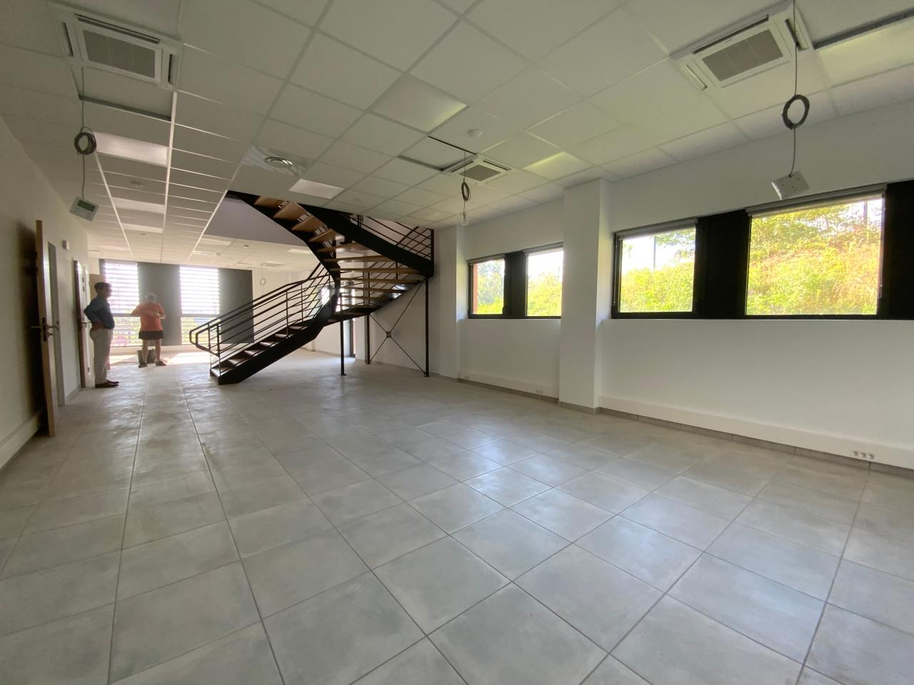 Local d'activité Saint-Quentin-Fallavier 969m² Vente local d'activité Saint-Quentin-Fallavier Isère OVACT2203238 14